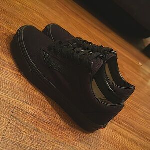 ALL BLACK Vans - Old Skool Canvas Shoe🖤